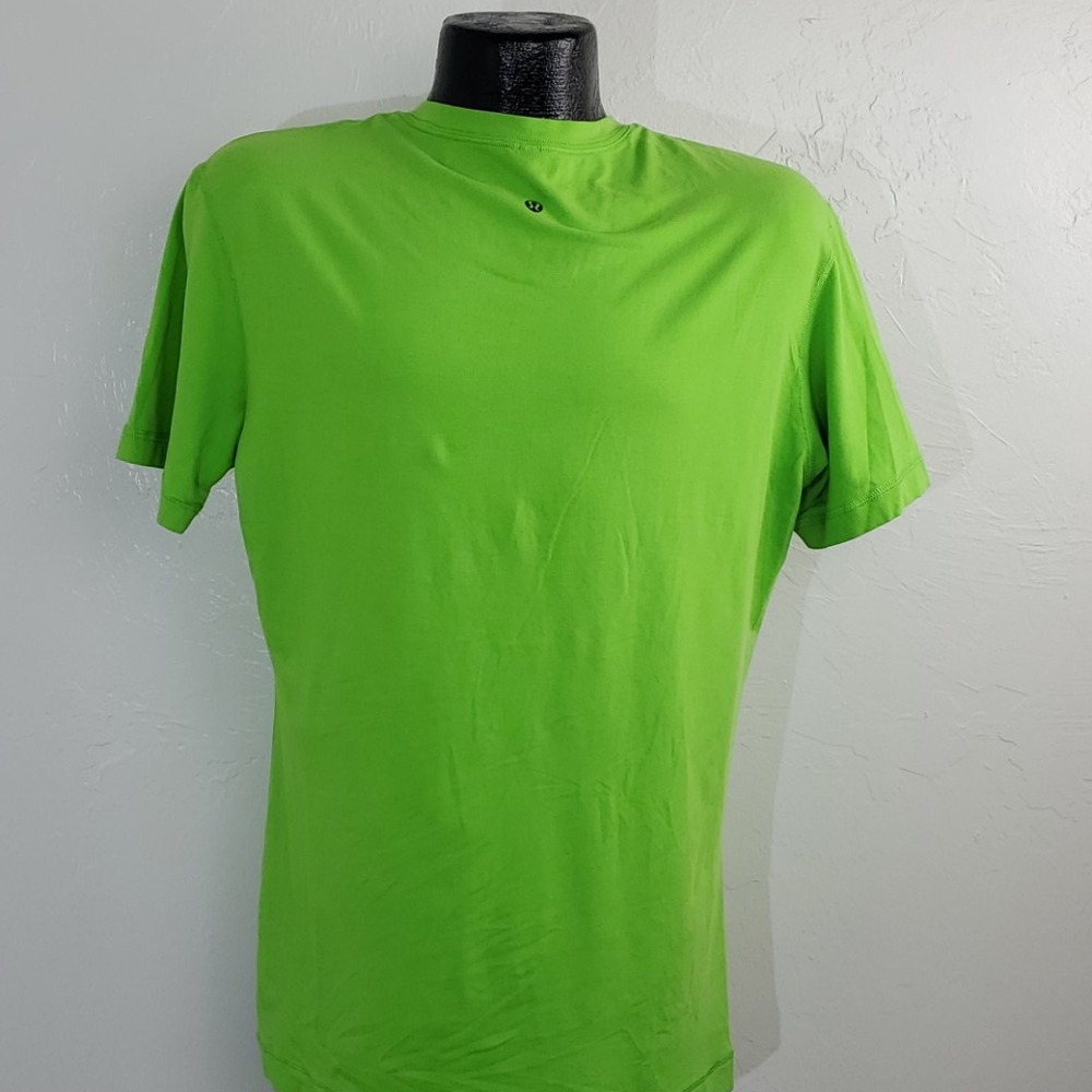Lululemon green t-shirt men size L - Picture 3 of 5